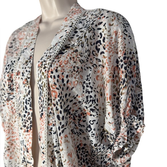 ARIAT Sweet Spring Kimono Wrap with smocked sleeves, size M/L - Picture 4 of 11